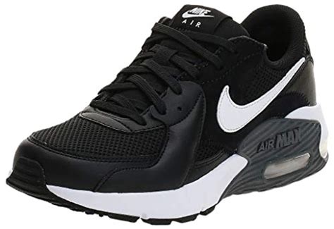 Nike sneaker for ladies